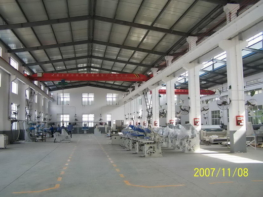 Aluminium Side Seam Shirt Pressing Machine Electric Heat For Wrinkle Free Seam Sealing